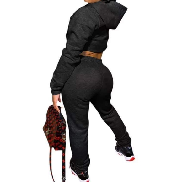 WOMEN'S CLOTHES - Picture 15 of 16